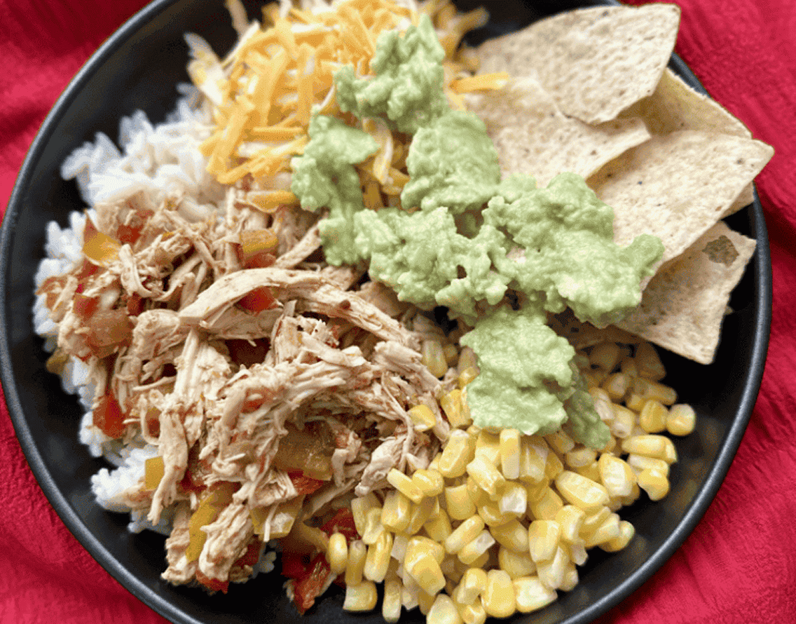 Découvre la recette du bol de poulet mexicain